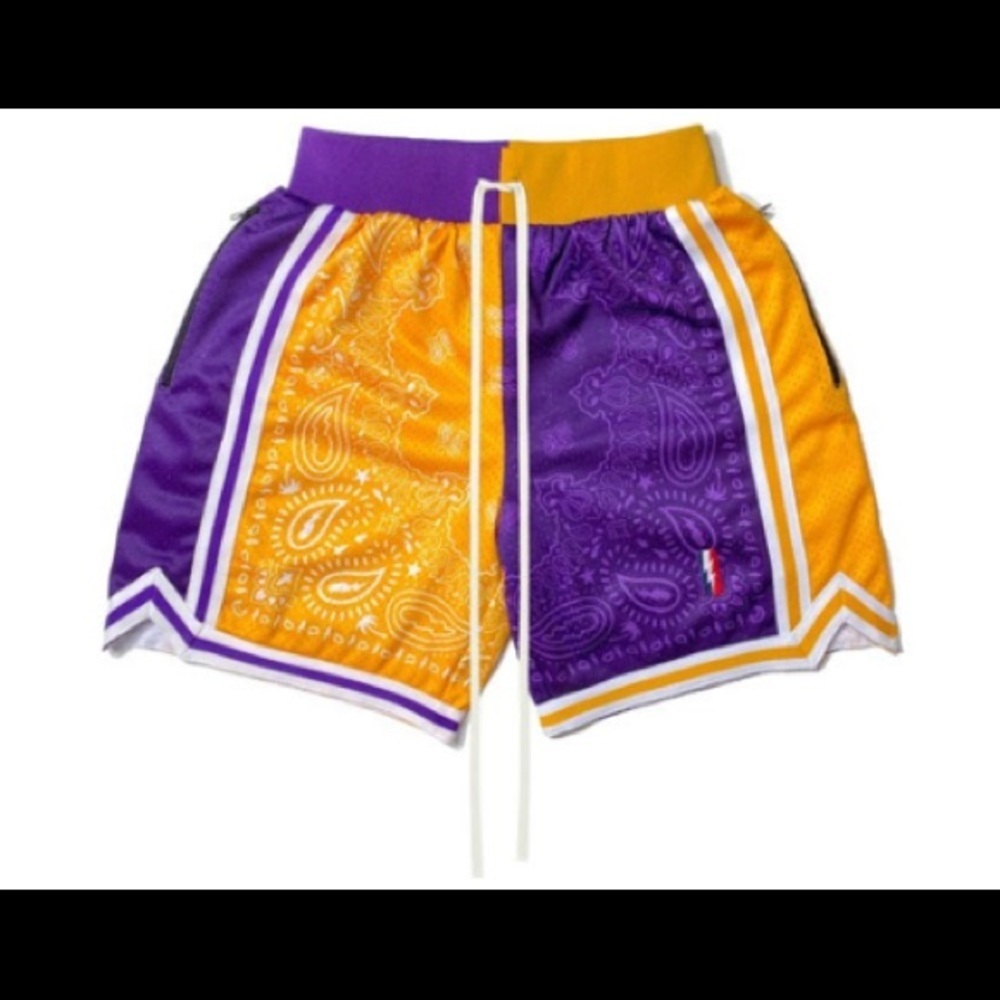 Collect and Select‎ QS Lakers Basketball Shorts Mens Small